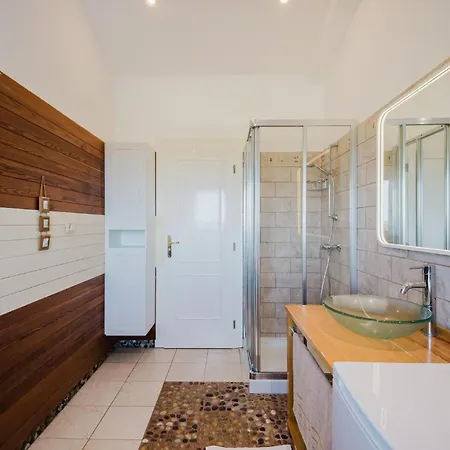 Awesome In With House Sea View *