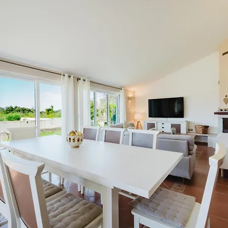 Awesome In With House Sea View