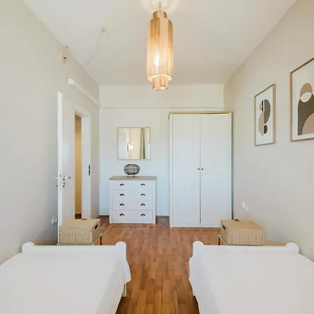 Awesome In With House Sea View *
